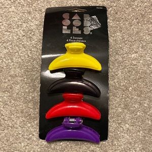 Caboodles swoops hair clips
